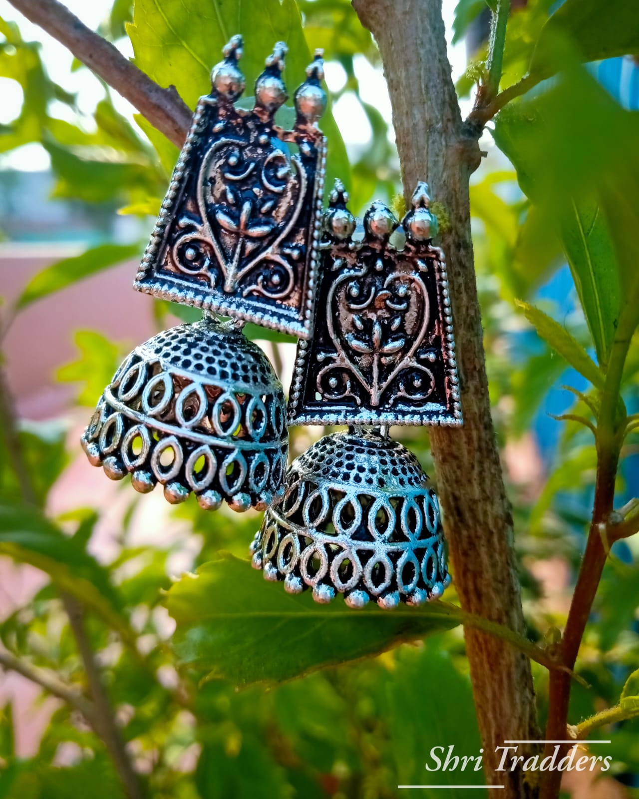 Square jhumka